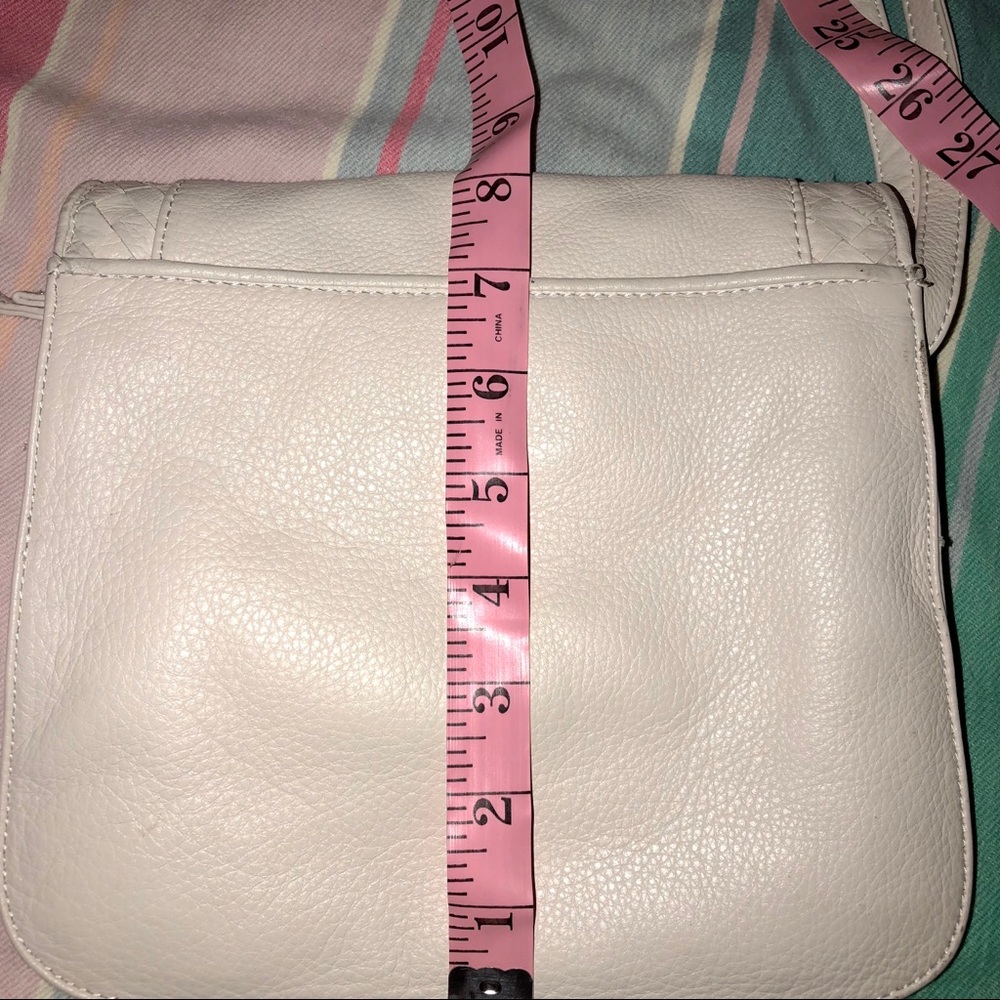 Elliott Lucca leather crossbody bag - Picture 6 of 8